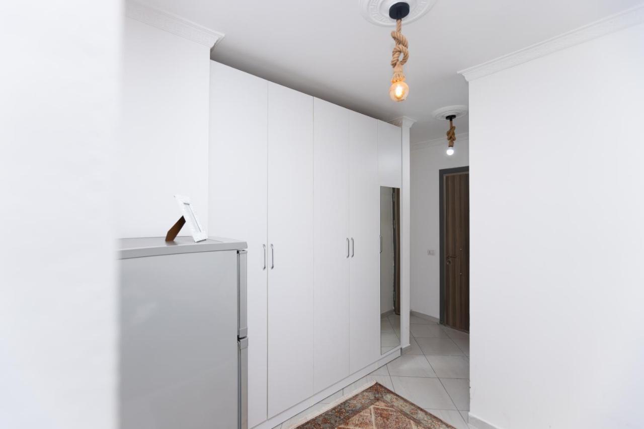 Modern Apartamento Tirana